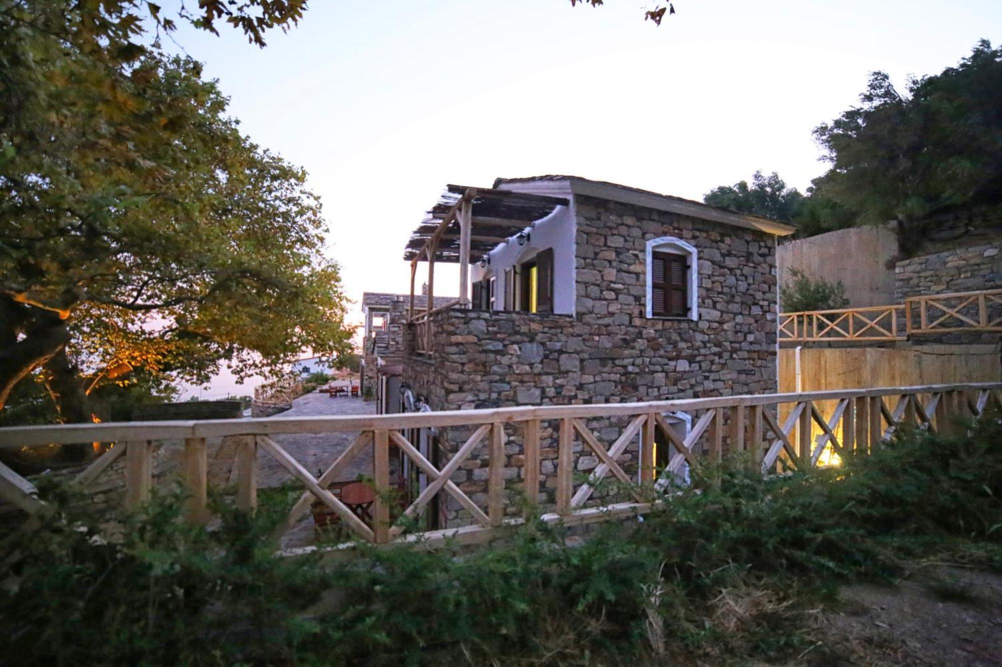 Ικαριων Γη Villa Manganítis Exterior foto